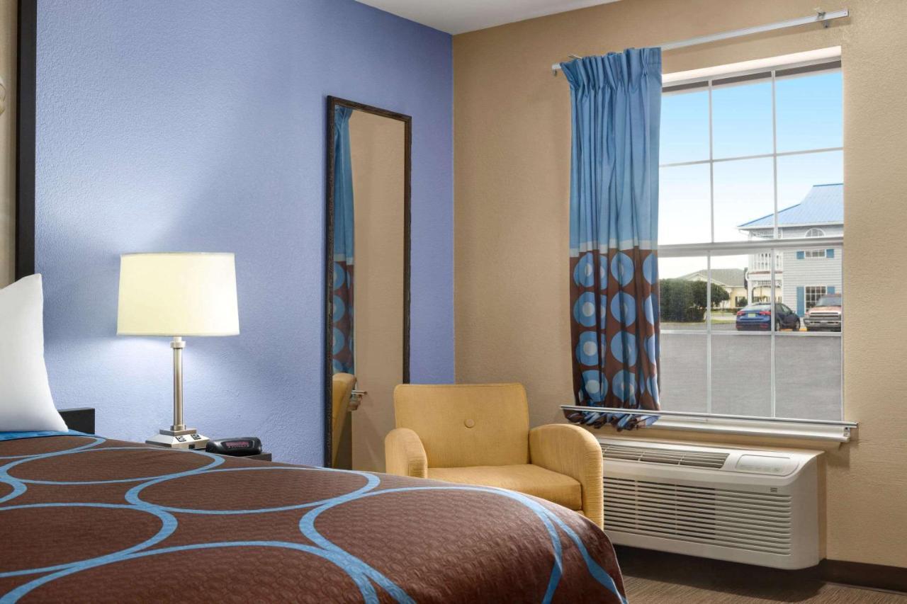 במוטל Super 8 By Wyndham פולי מראה חיצוני תמונה